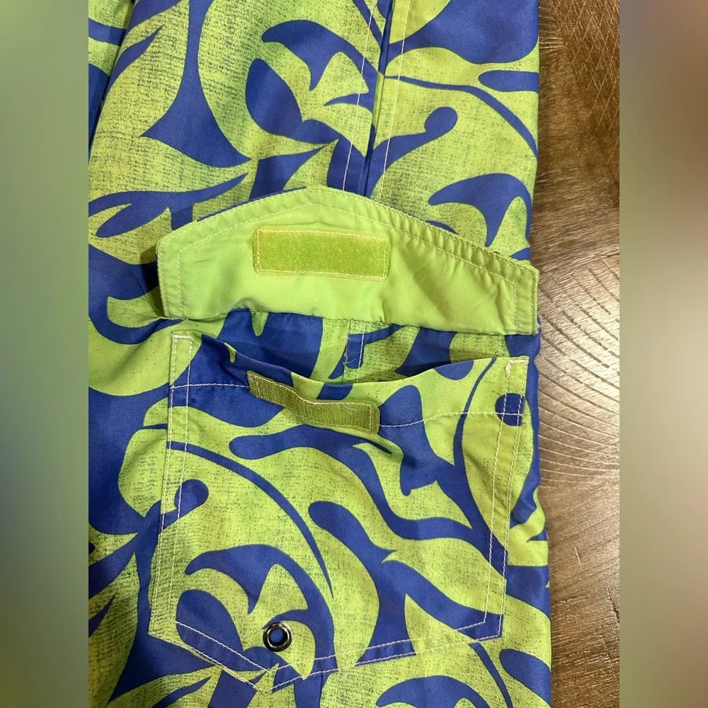 Sonoma Life + Style Board Shorts Swim Trunks Mens Size S Blue Green Pockets